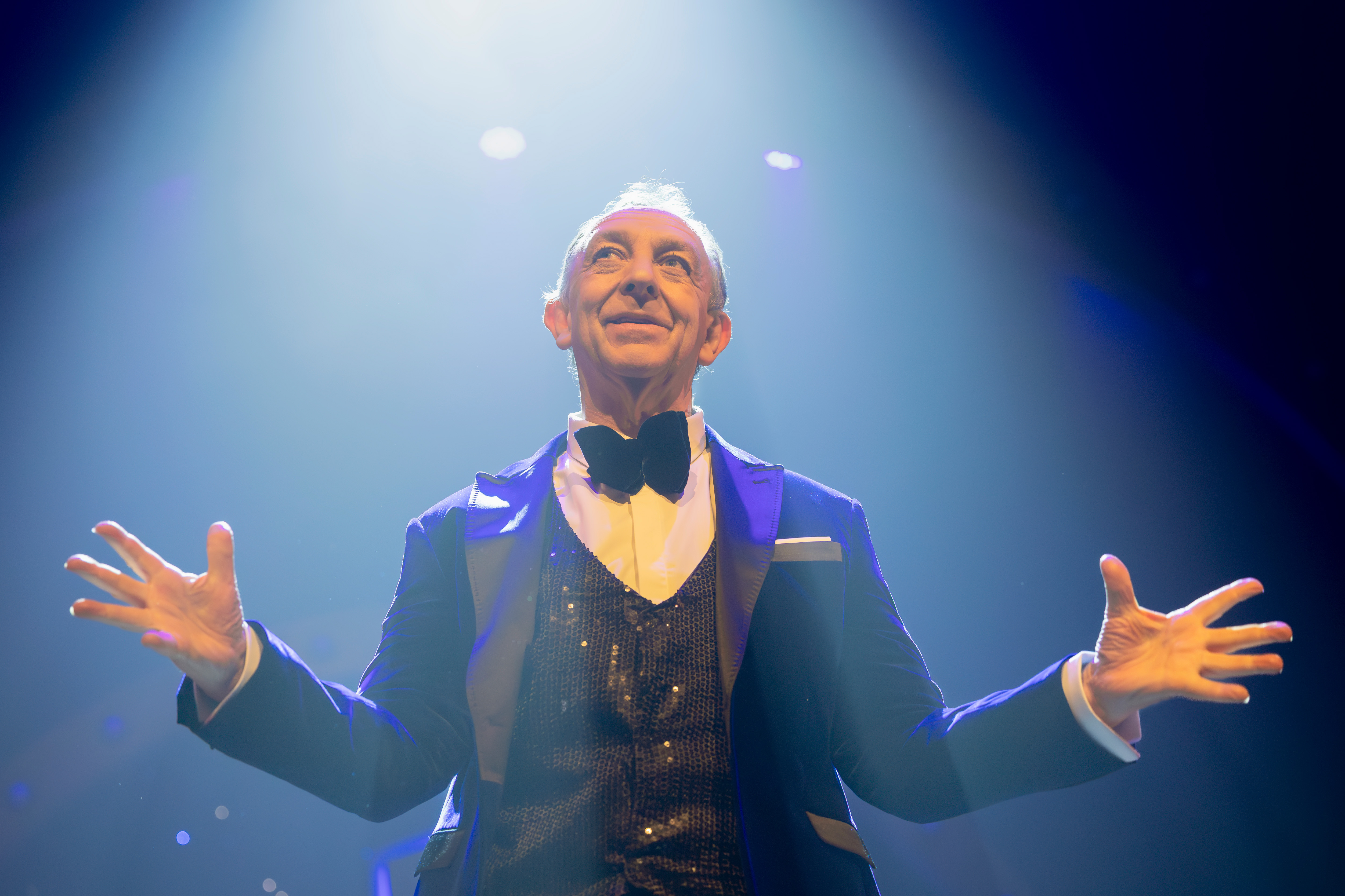 ©AV Fotoreportages Ons Pap Wil Bij De Revue 1