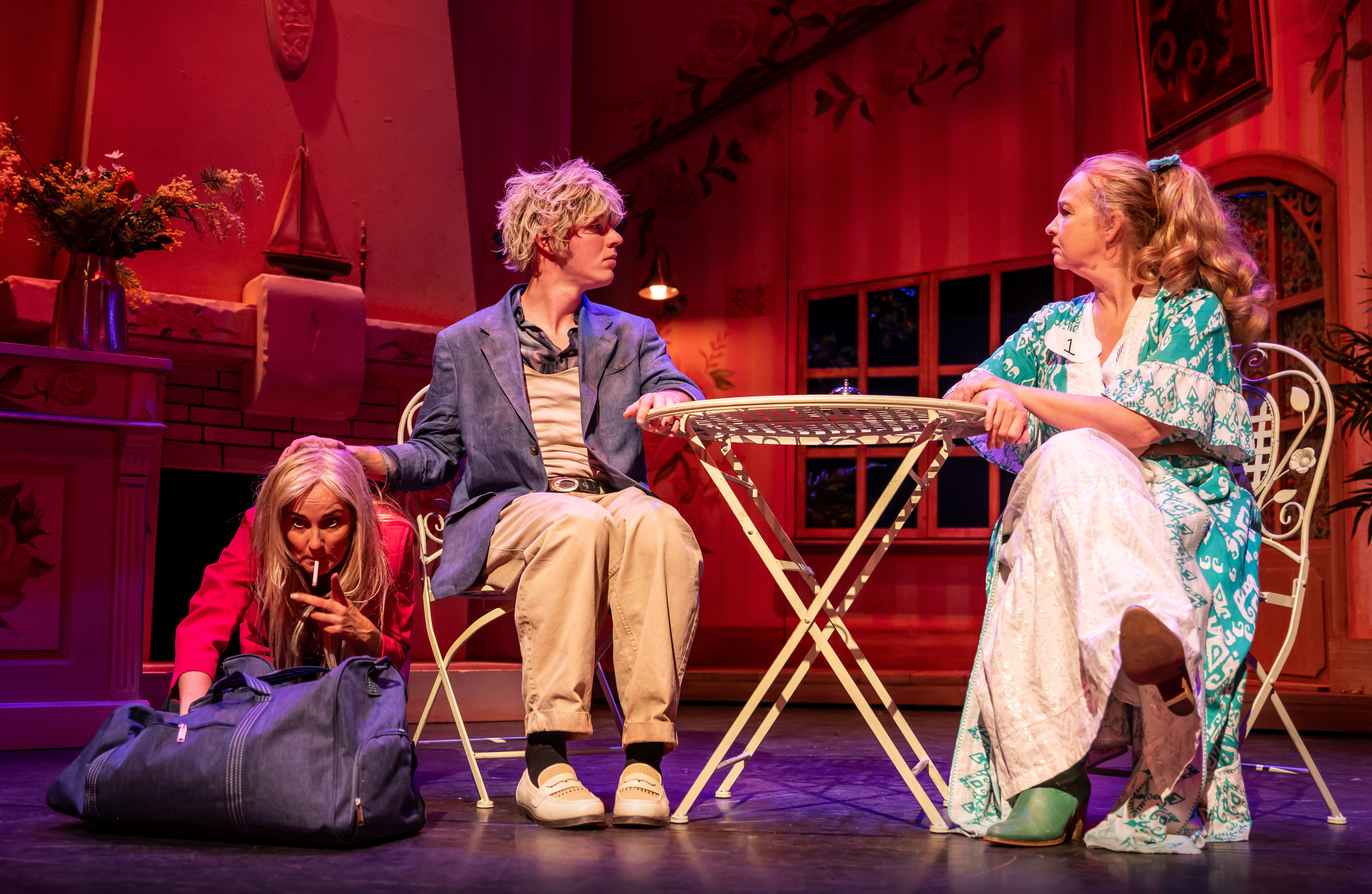 HOTELVOLLIEFDE: Rep Entertainment 9478