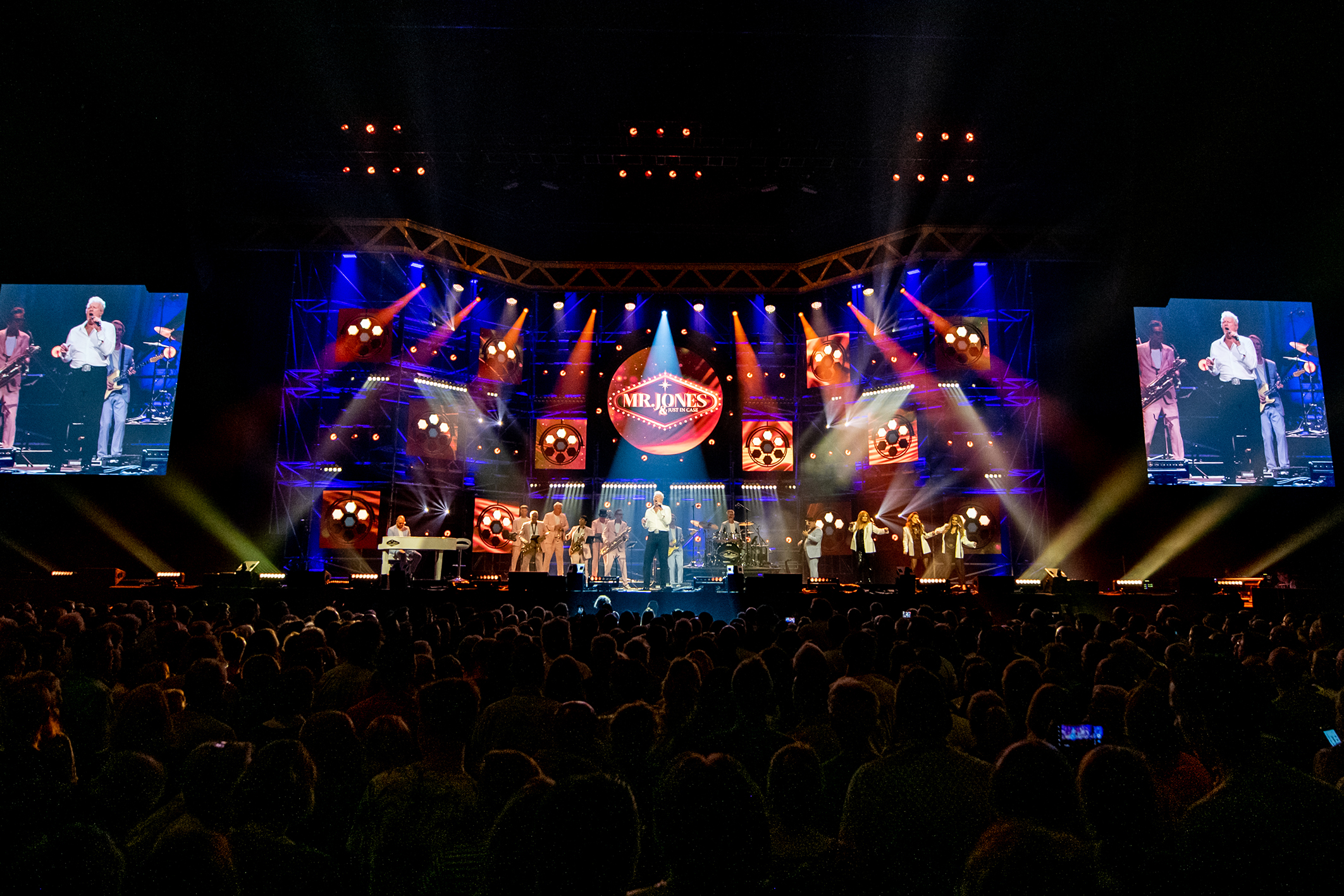 Extra Beeld 3 Mr. Jones & Just In Case (C) Ferdy Damman